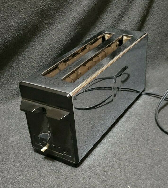 Rare Vintage Toastmaster Pastry Extra Long Toaster Model No. 1962 - 4 Slices