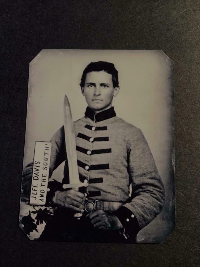 Sixth-plate Civil War Confederate Soldier Tintype C2370rp