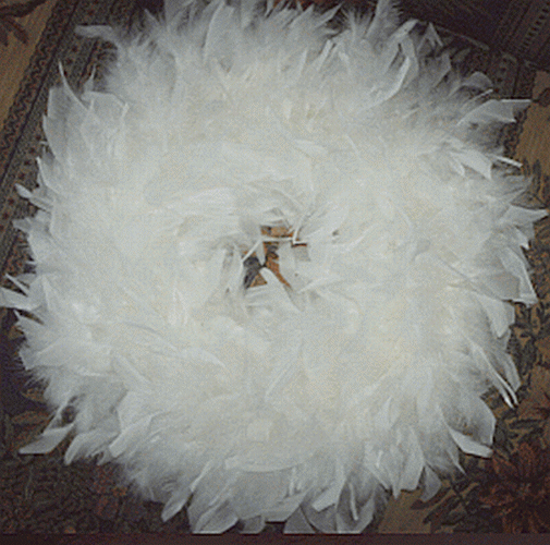 Gorgeous Feather Wreaths For Chistmas! Nice Beautiful Gift Wreaths...love These!