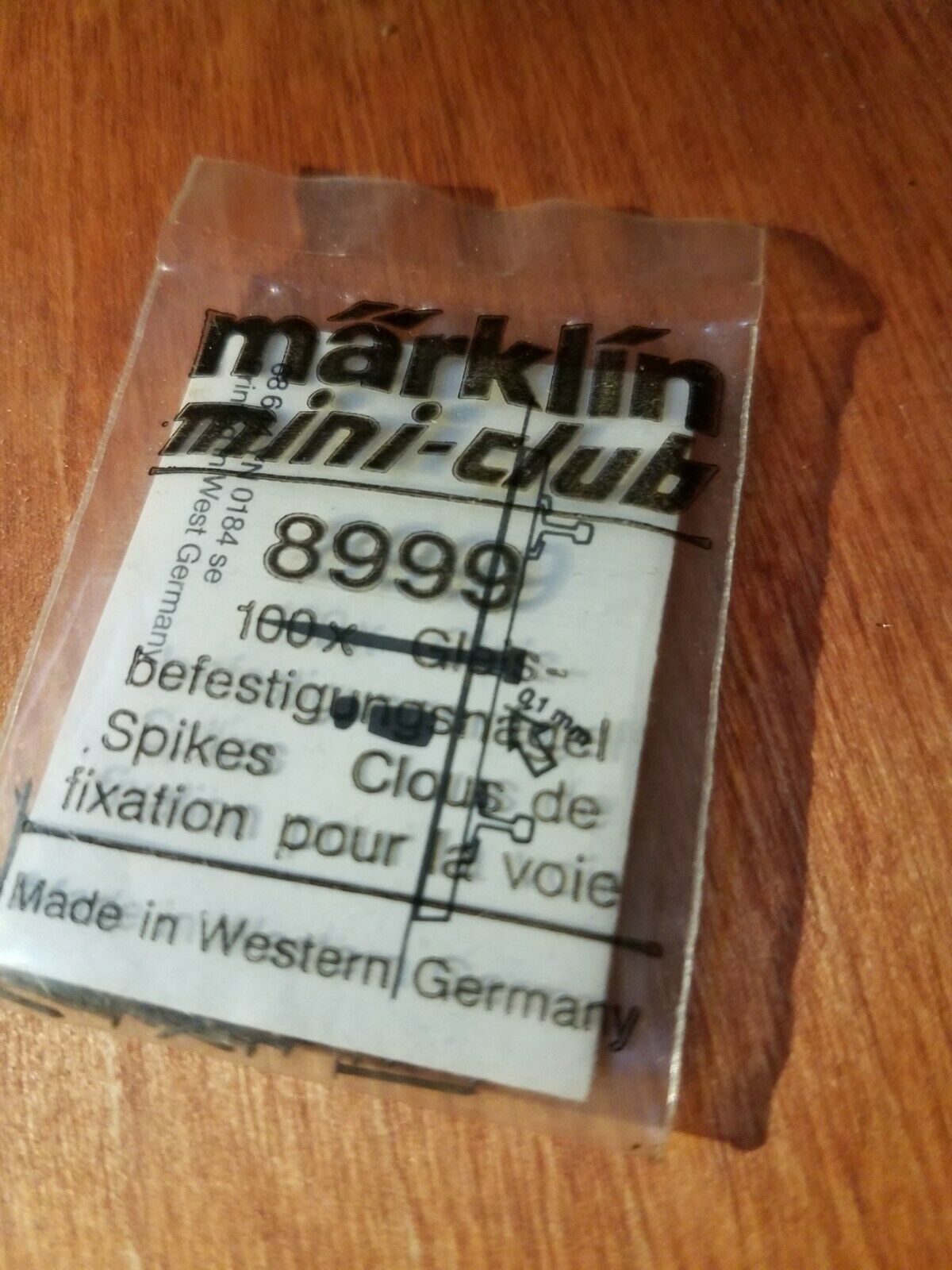 1 Bag Marklin Z 8999 Railroad Spikes 100 Spikes In The Bag.