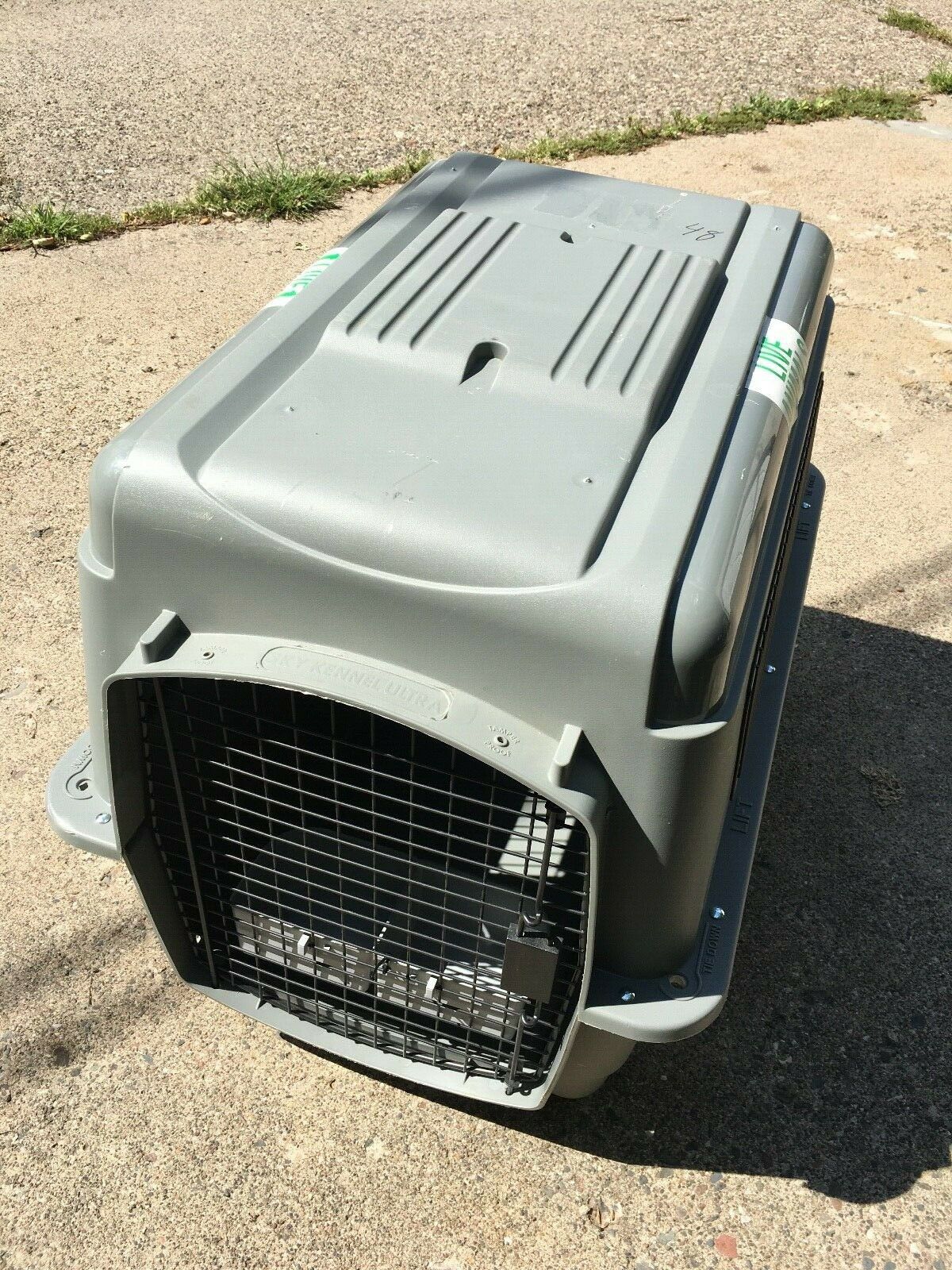 Petmate Sky Kennel 32" For Dogs 30 - 50 Lbs. Used Once.